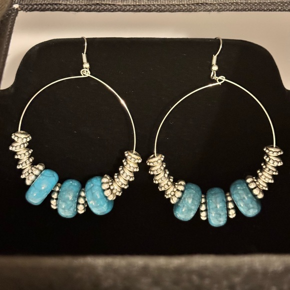 🦋 HANDMADE🦋 TURQUOISE EARRINGS - Picture 5 of 6